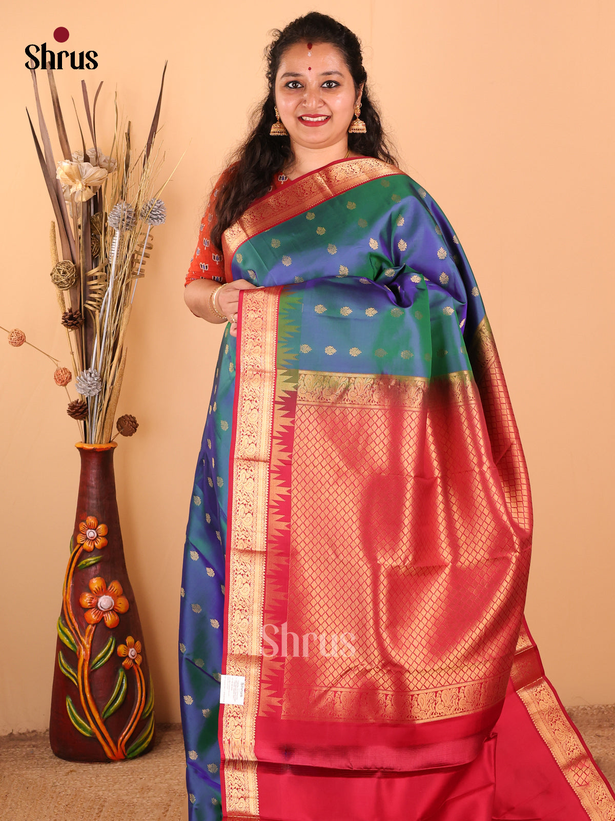 DDS17066 - Kanchipuram silk Saree - Shop on Shrus.com