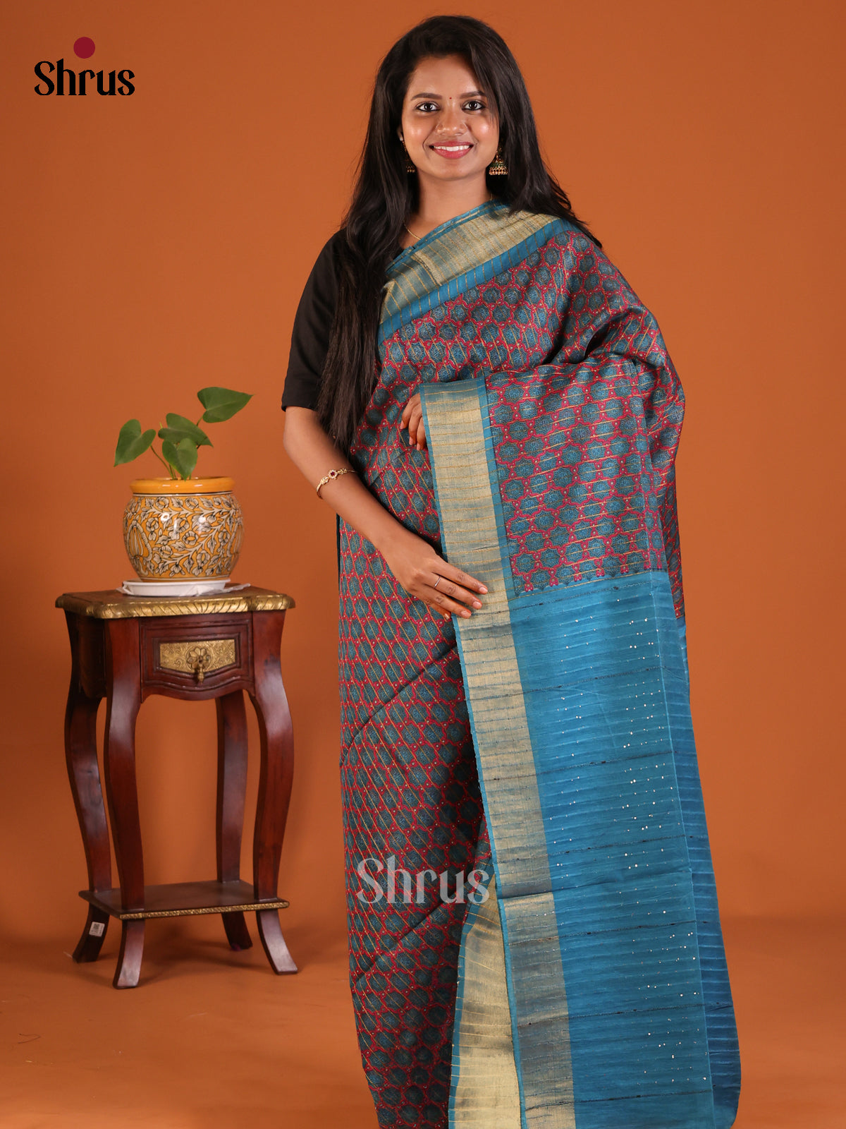 Maroon with Blue - Printed Tussar Saree - Shop on Shrus.com