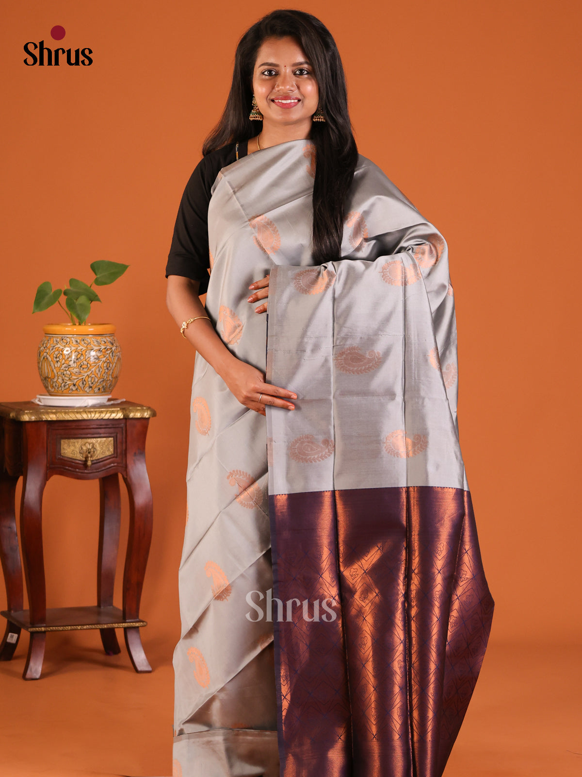 Grey with Blue - Semisoft silk Saree - Shop on Shrus.com