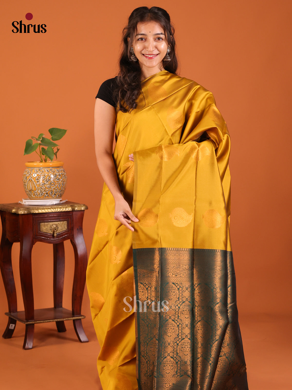 Mustardy Green Semisoft silk Saree with gold zari woven Paisleys motifs , green brocade blouse - Shop on Shrus.com