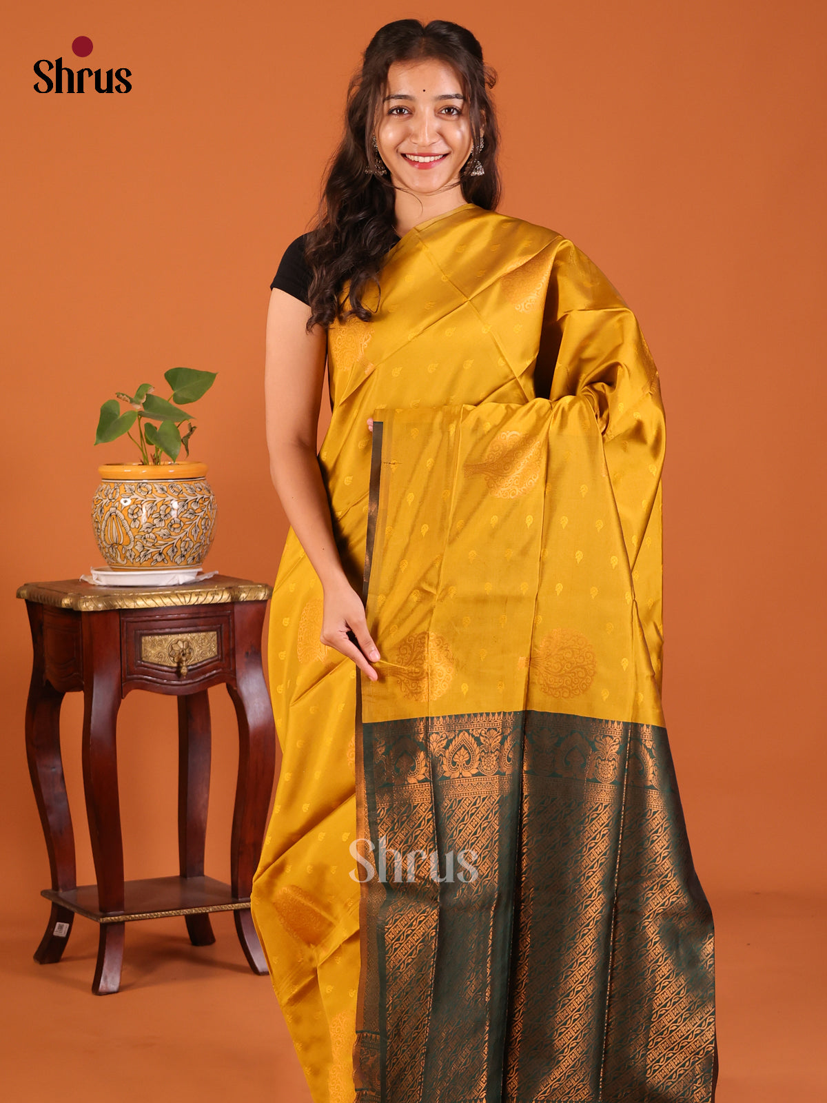 Lustrous Mustardy Green thousand buttas Semisoft silk Saree with contrast  Green Green Zari woven Blouse - Shop on Shrus.com