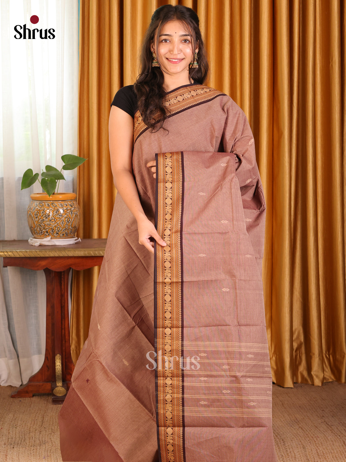 Dusty Brown with Brown - Chettinad Cotton Saree - Shop on Shrus.com