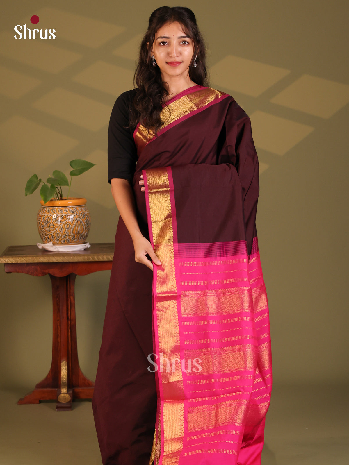 Brown with Pink - Silkcotton-halfpure Saree - Shop on Shrus.com