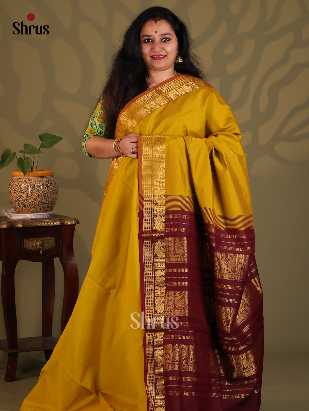 Mathulir Green with Arakku Maroon- Silkcotton-halfpure Saree - Shop on Shrus.com
