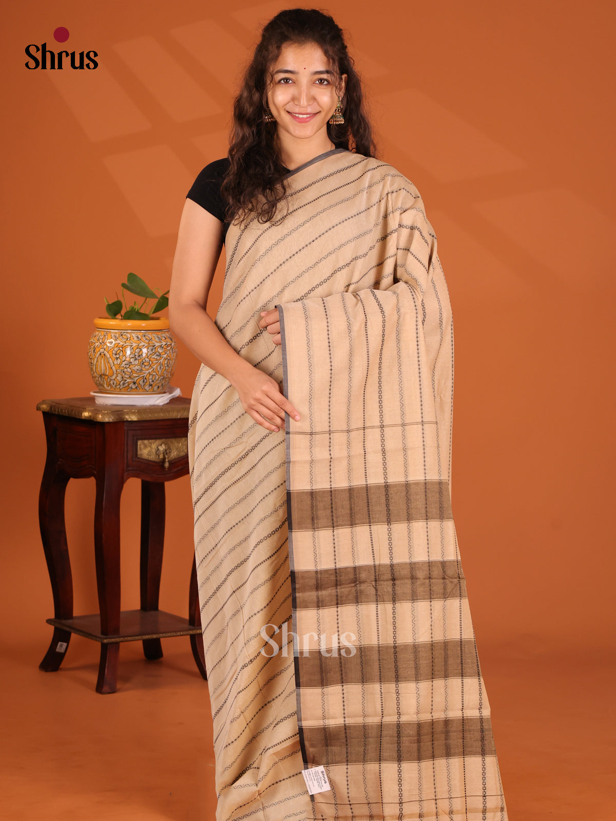 Beige - Narayanpet Cotton Saree - Shop on Shrus.com