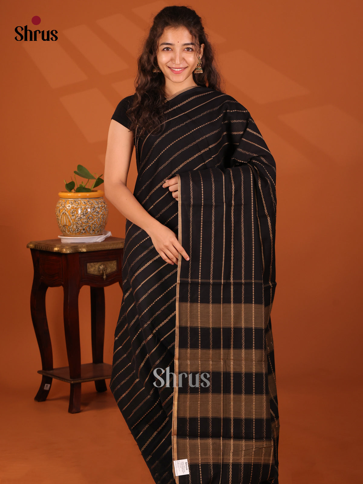 Black - Narayanpet Cotton Saree - Shop on Shrus.com