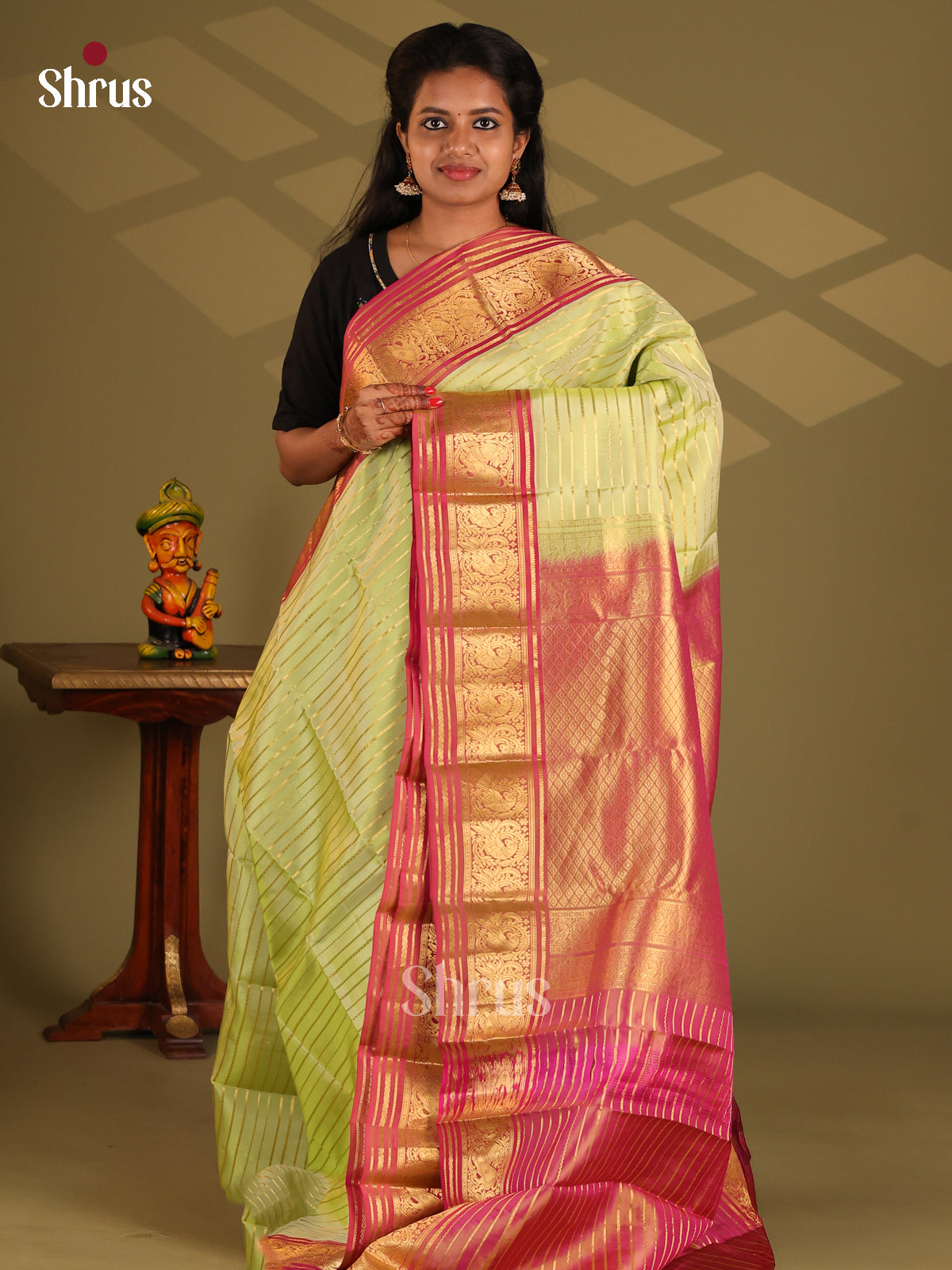 Pista Green & Orangish Pink - Kanchipuram-halfpure Saree - Shop on Shrus.com