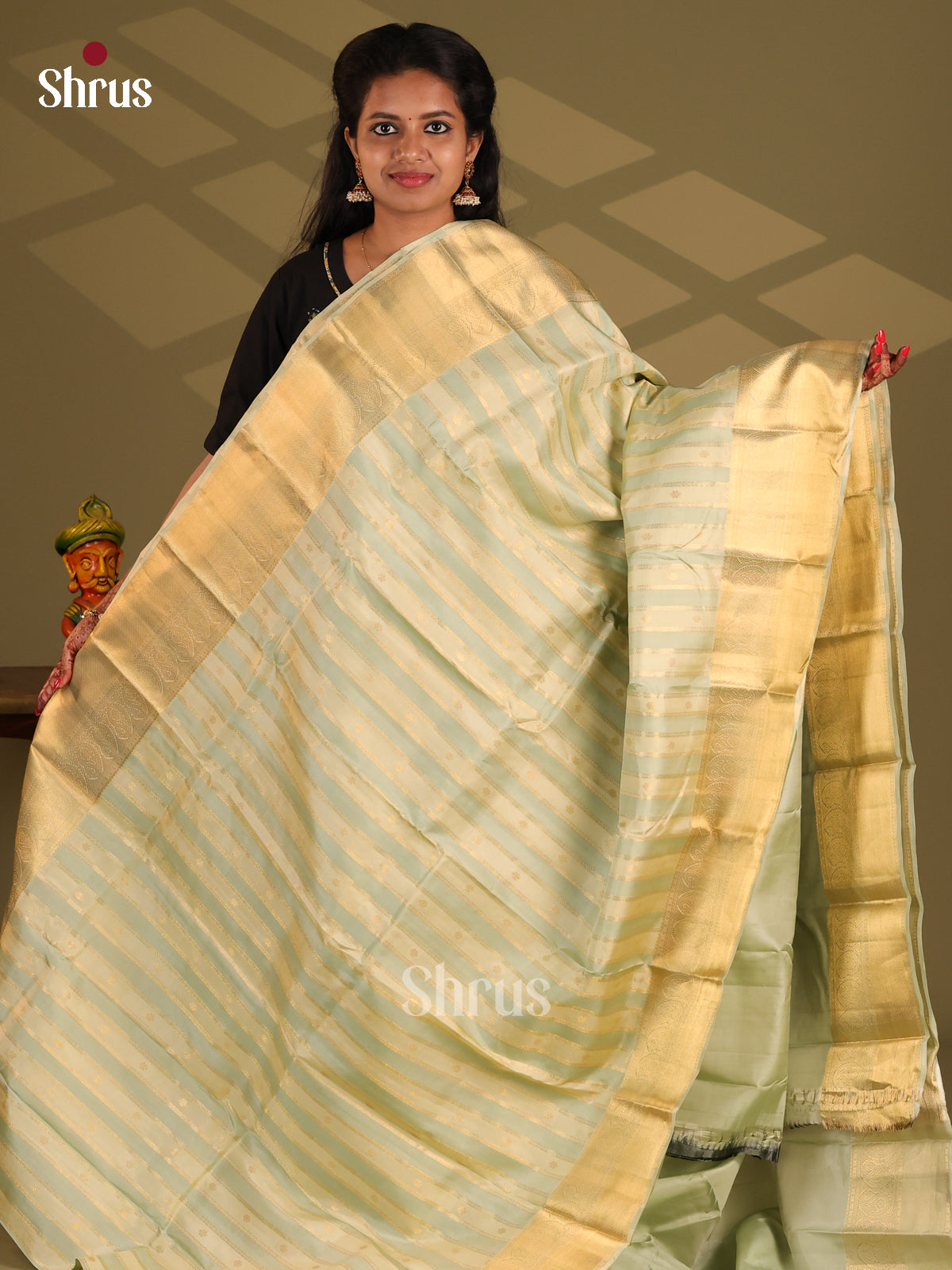 Green & Cream- Kanchipuram-halfpure Saree - Shop on Shrus.com