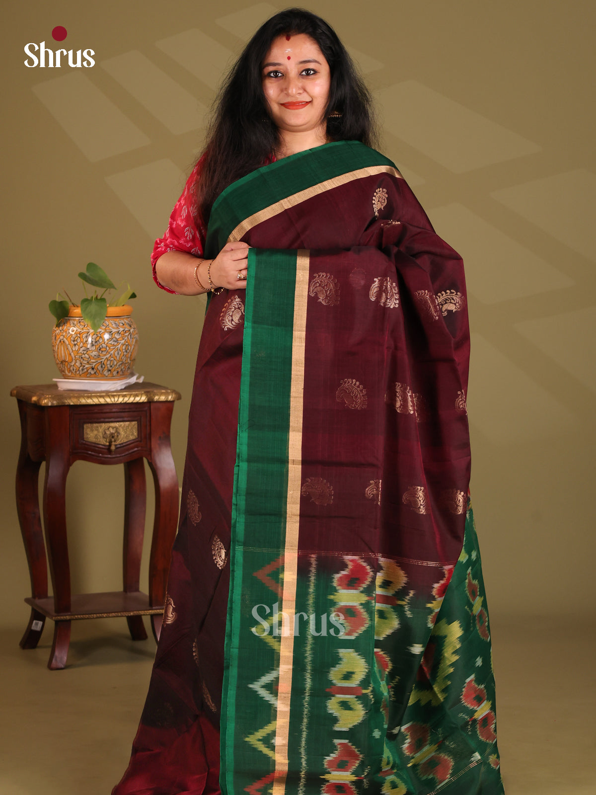 DES23223 - Silk Cotton Saree - Shop on Shrus.com