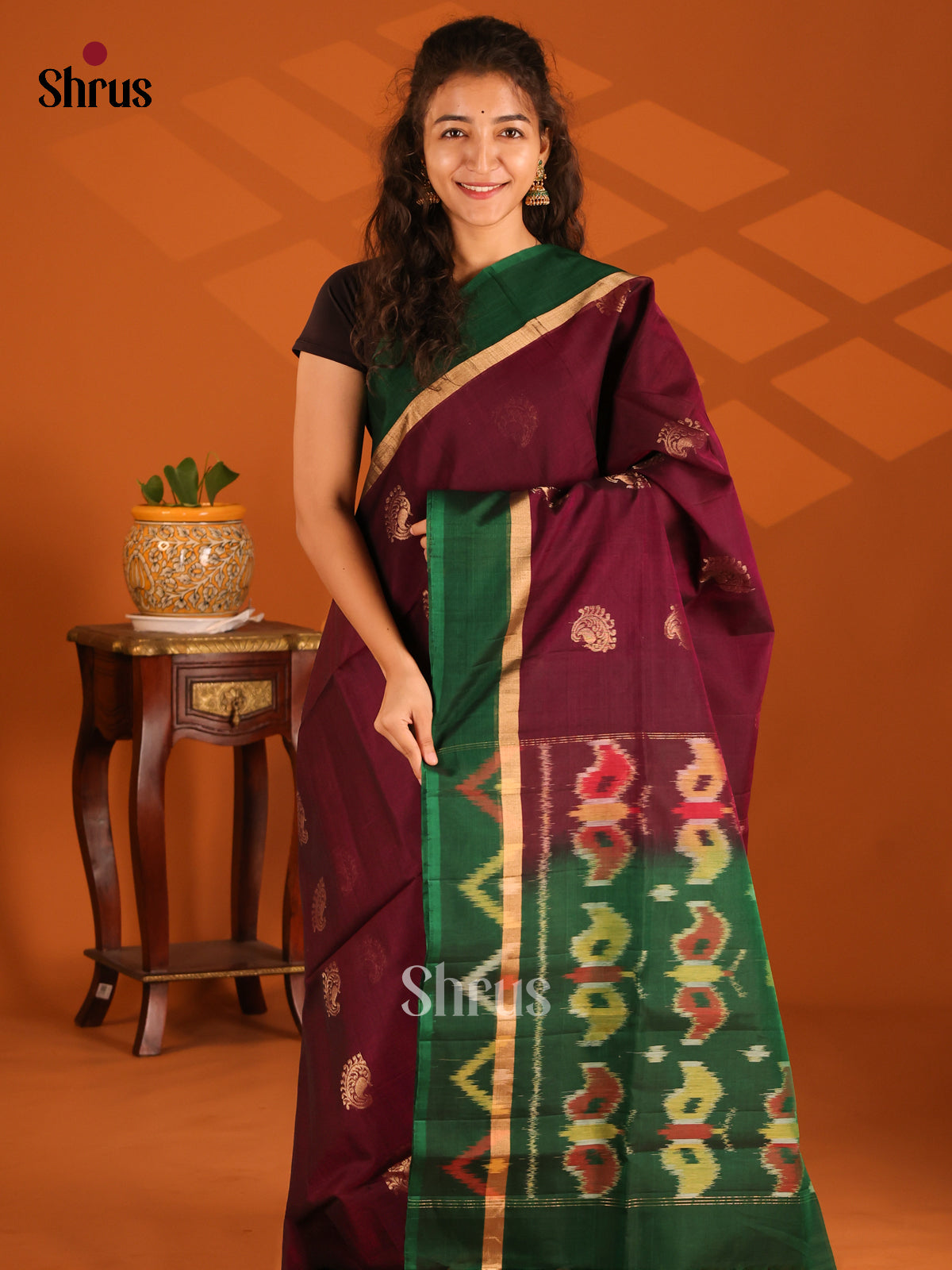 DES23224 - Silk Cotton Saree - Shop on Shrus.com