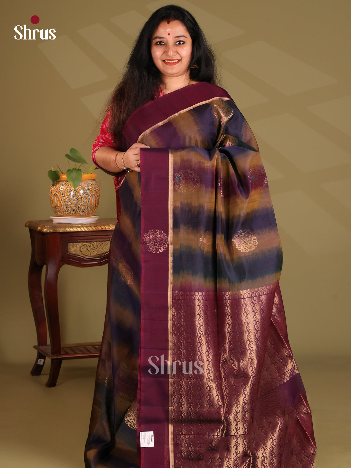 DES23232 - Silk Cotton Saree - Shop on Shrus.com