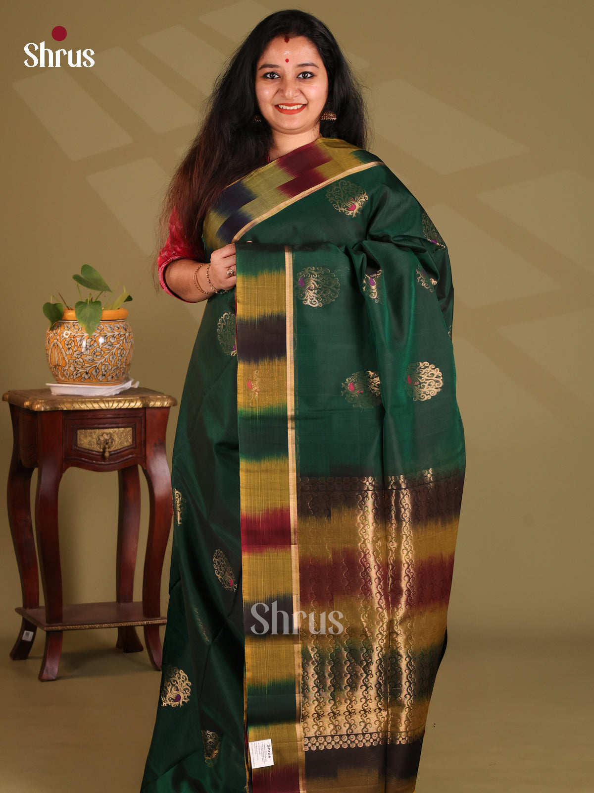 DES23236 - Silk Cotton Saree - Shop on Shrus.com