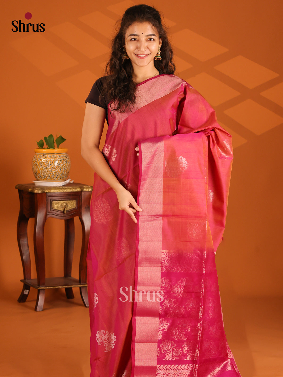 DES23244 - Silk Cotton Saree - Shop on Shrus.com