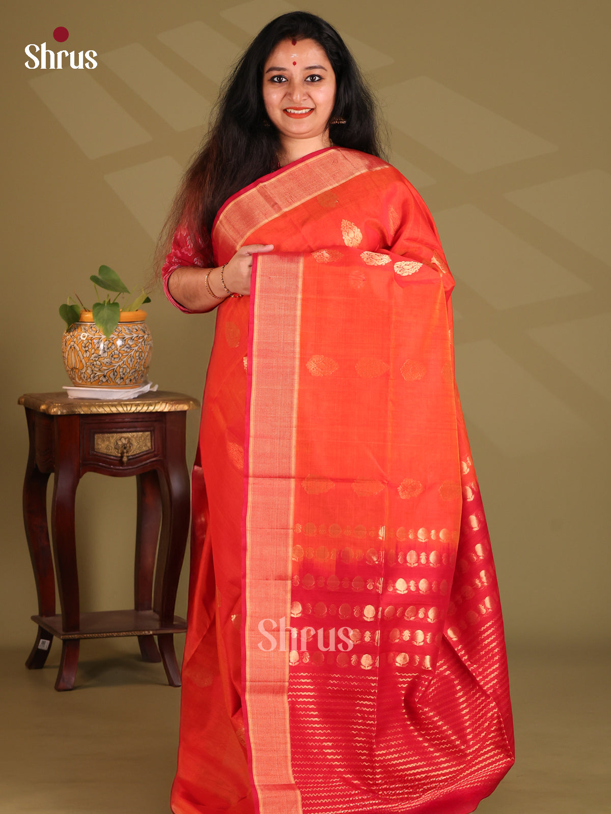 DES23246 - Silk Cotton Saree - Shop on Shrus.com