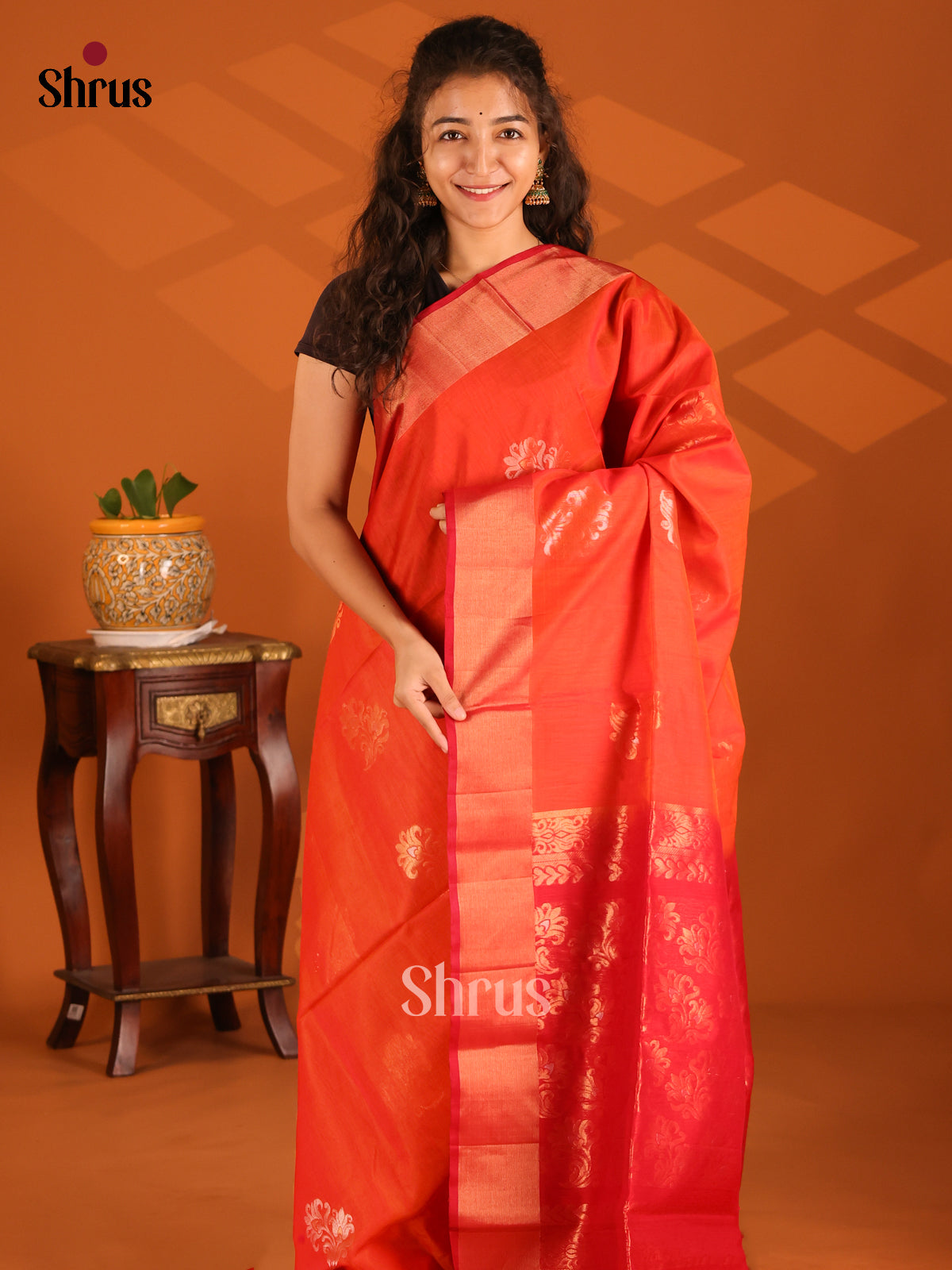 DES23256 - Silk Cotton Saree - Shop on Shrus.com