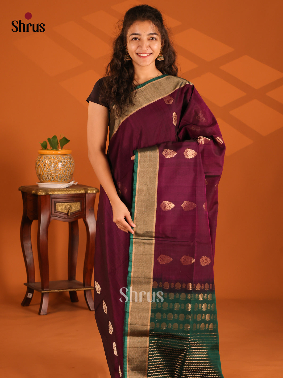DES23262 - Silk Cotton Saree - Shop on Shrus.com