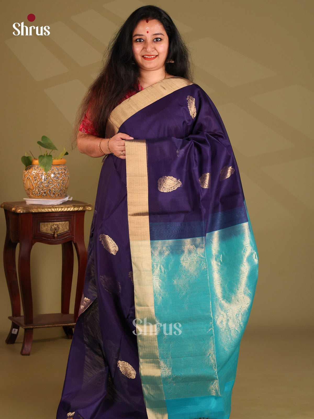 DES23286 - Silk Cotton Saree - Shop on Shrus.com