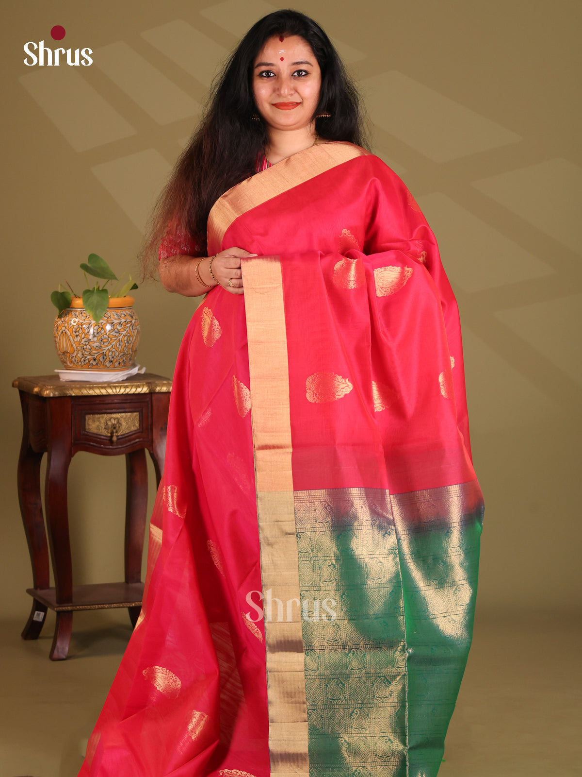DES23290 - Silk Cotton Saree - Shop on Shrus.com
