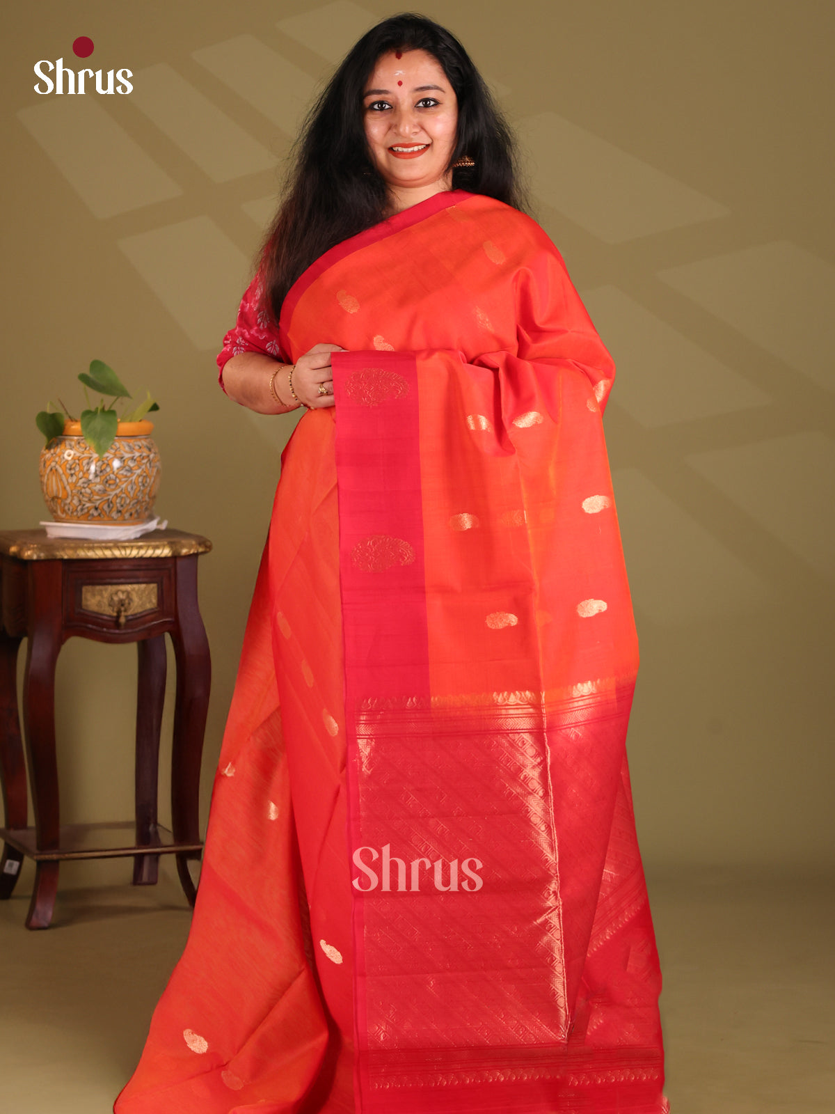 DES23302 - Silk Cotton Saree - Shop on Shrus.com