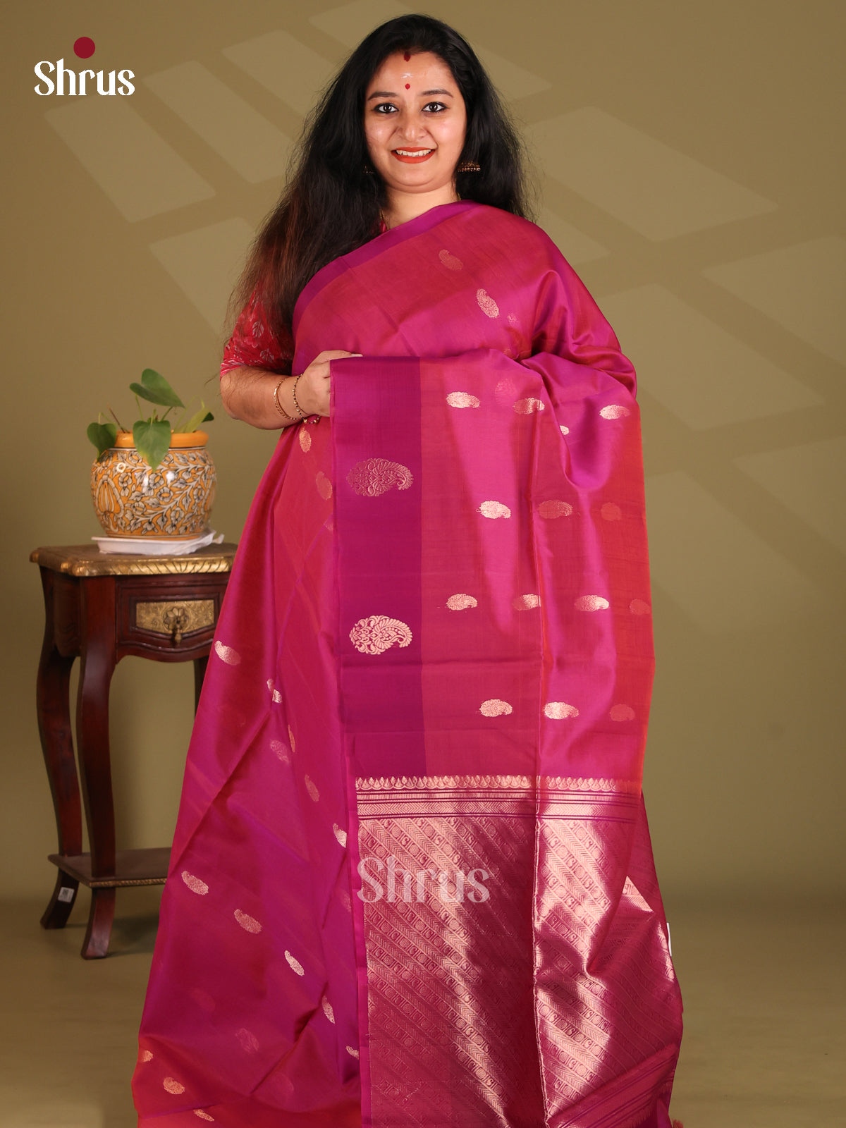DES23305 - Silk Cotton Saree - Shop on Shrus.com