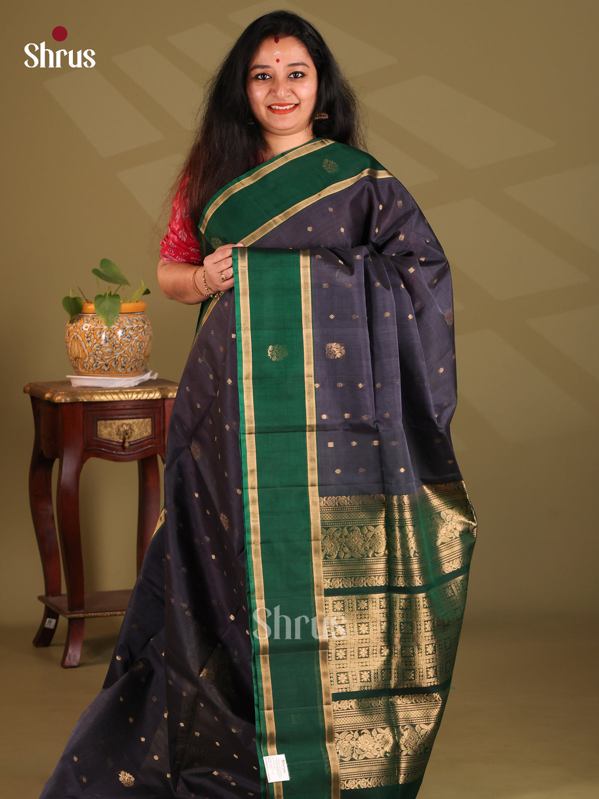 DES23323 - Silk Cotton Saree - Shop on Shrus.com