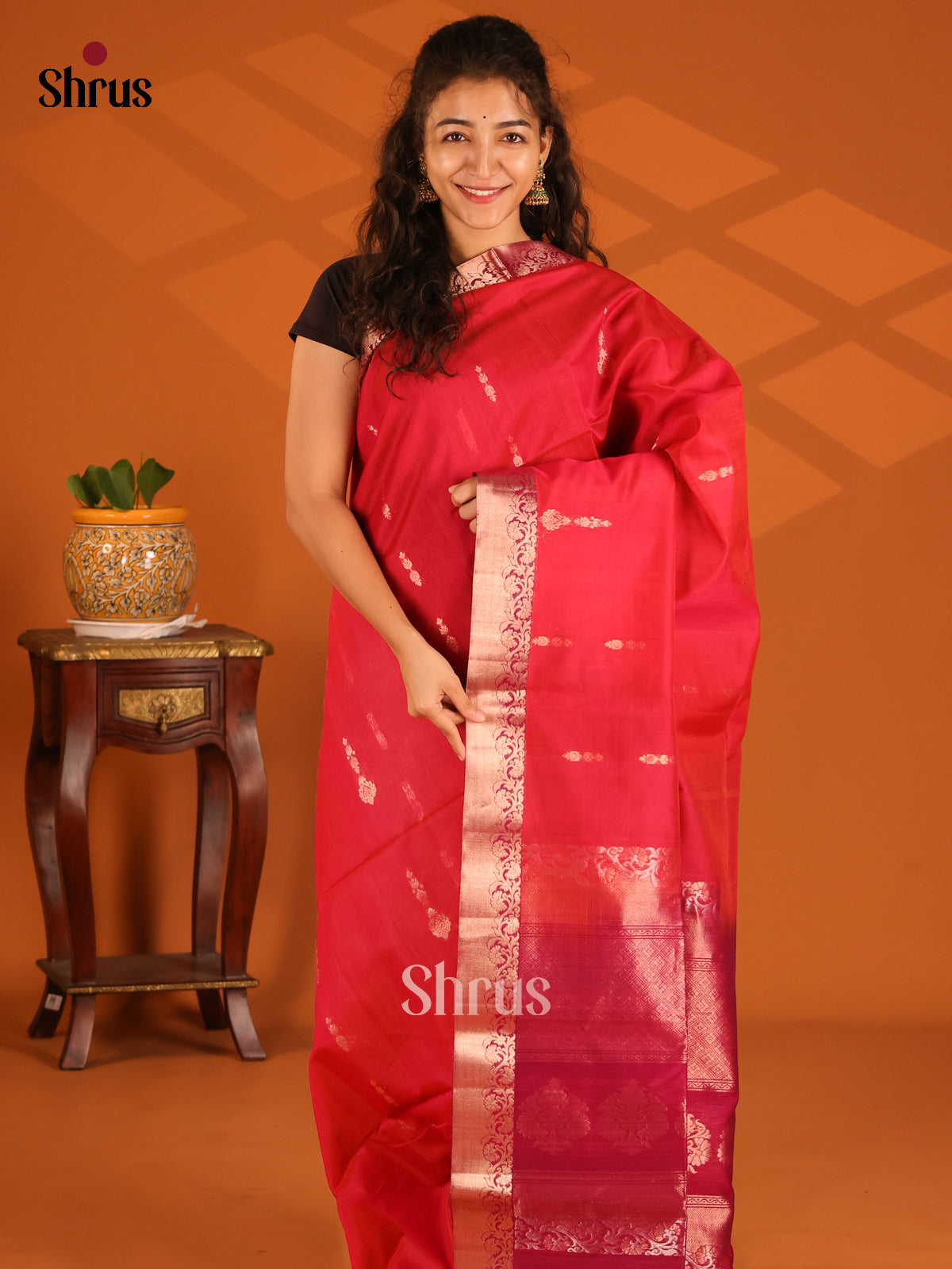 DES23344 - Silk Cotton Saree - Shop on Shrus.com
