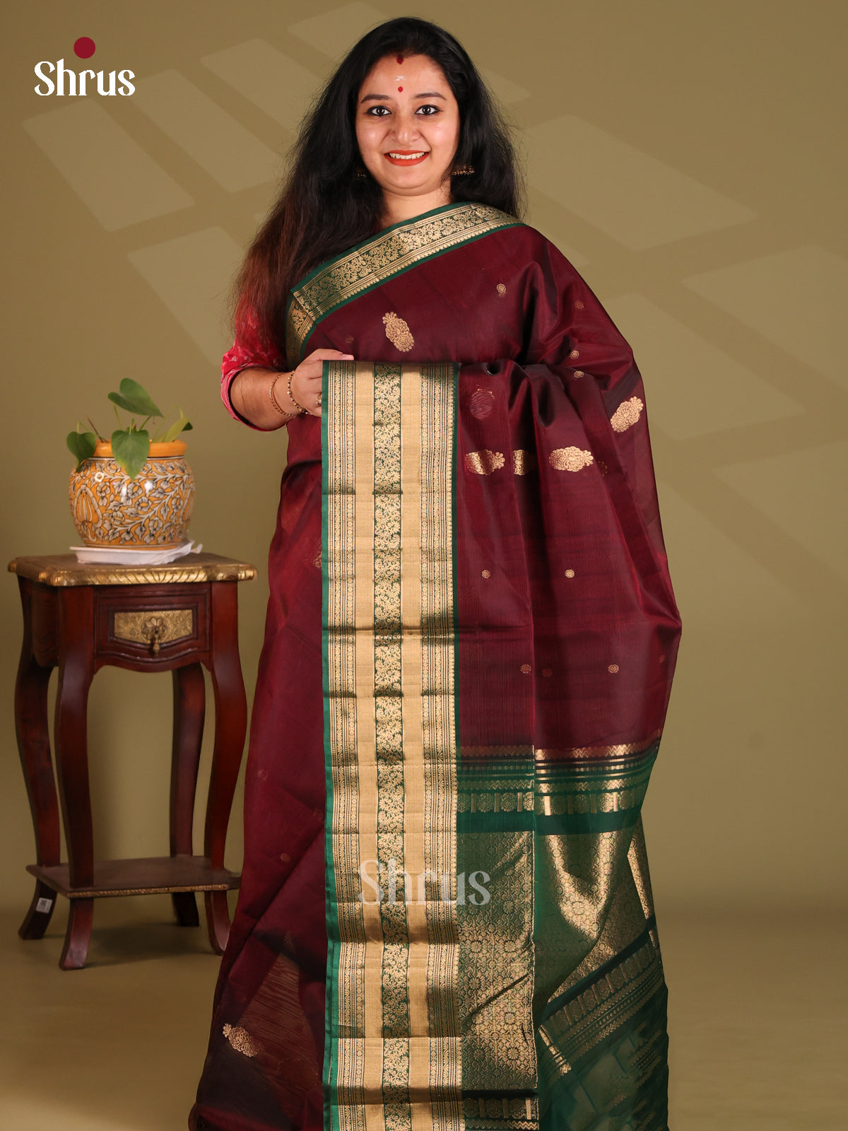 DES23358 - Silk Cotton Saree - Shop on Shrus.com