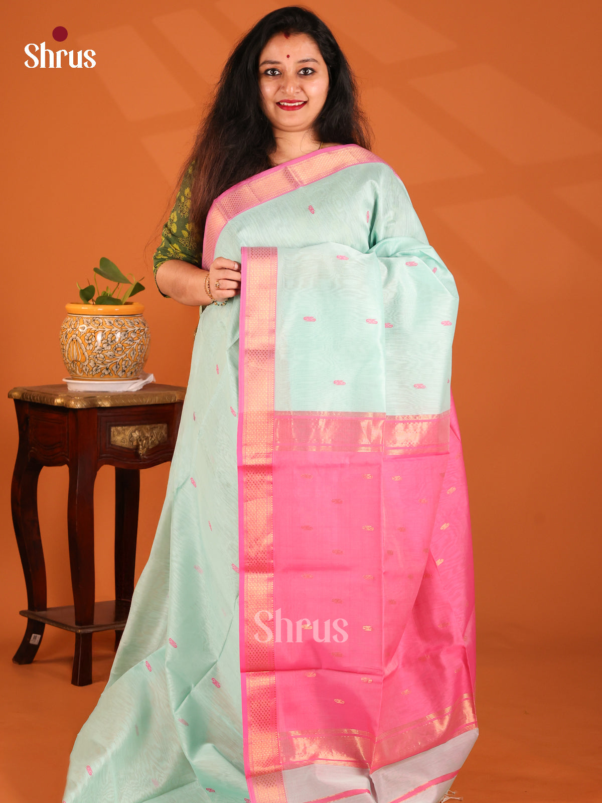 Pastel Green & Pink- Maheshwari silkcotton Saree - Shop on Shrus.com
