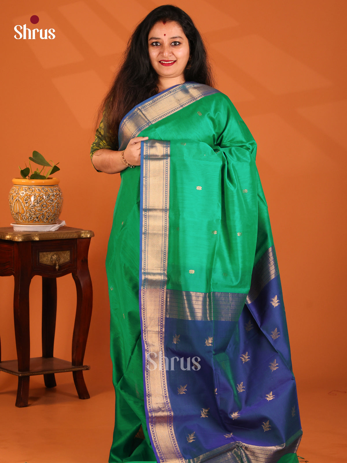 Green with Blue- Maheshwari silkcotton Saree - Shop on Shrus.com