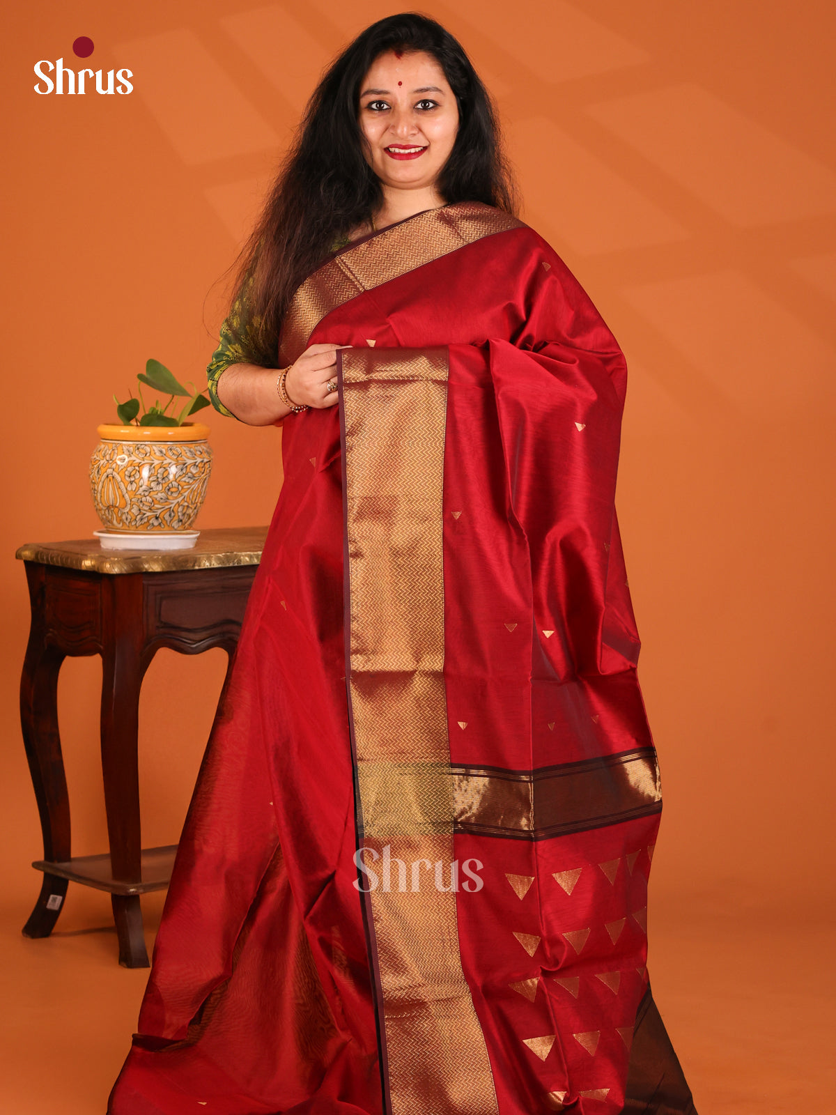 Red with Maroon - Maheshwari silkcotton Saree - Shop on Shrus.com