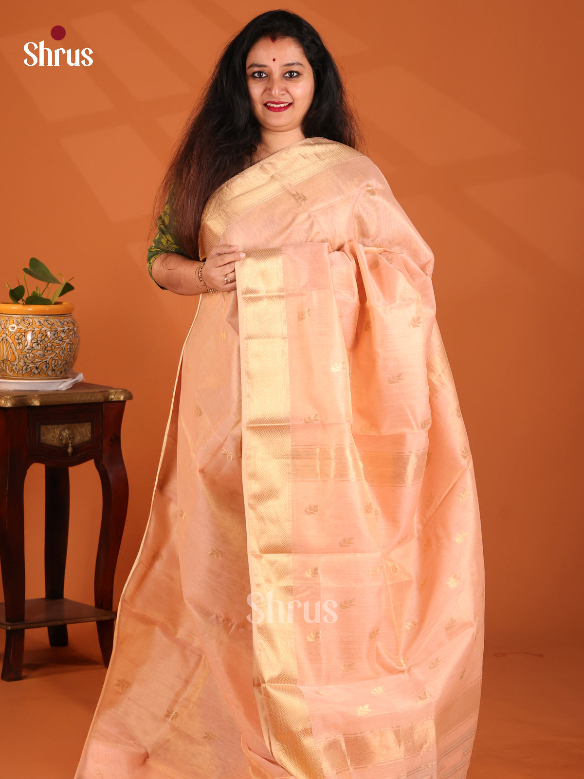 Peach(Single Tone)- Maheshwari silkcotton Saree - Shop on Shrus.com