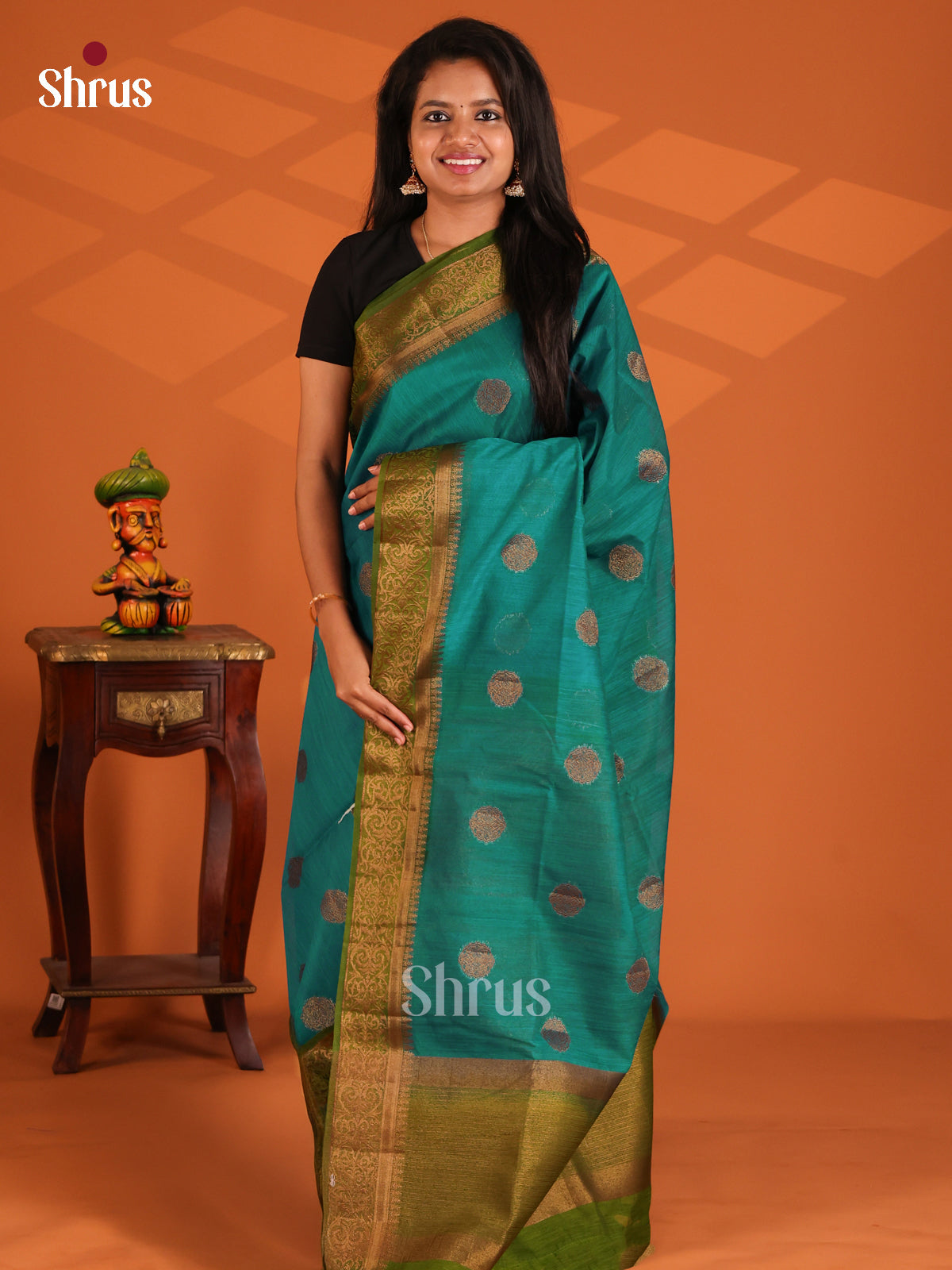 Green with Lite Green- Semi Jute Saree - Shop on Shrus.com