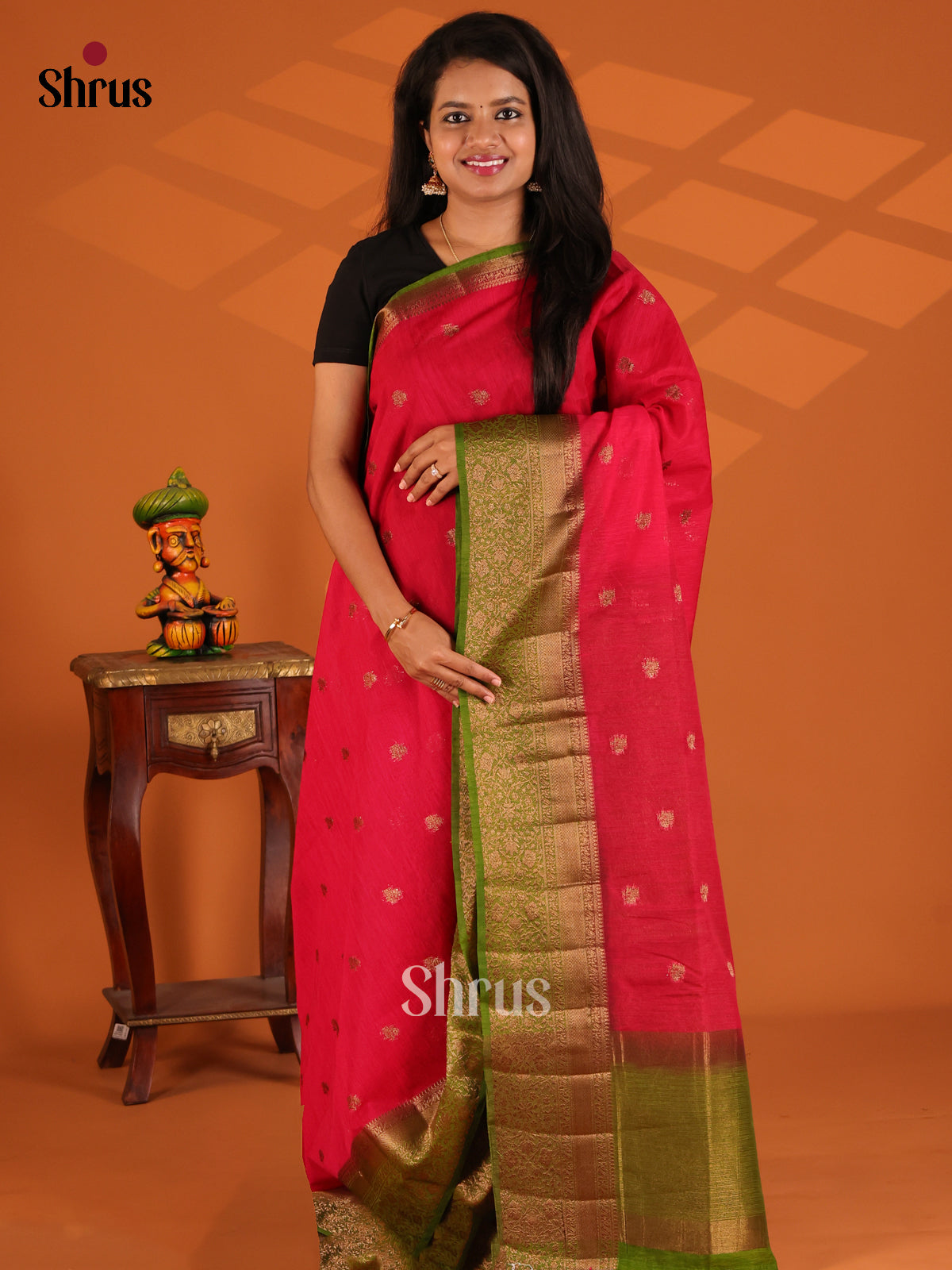 Red with Green - semi jute - Shop on Shrus.com