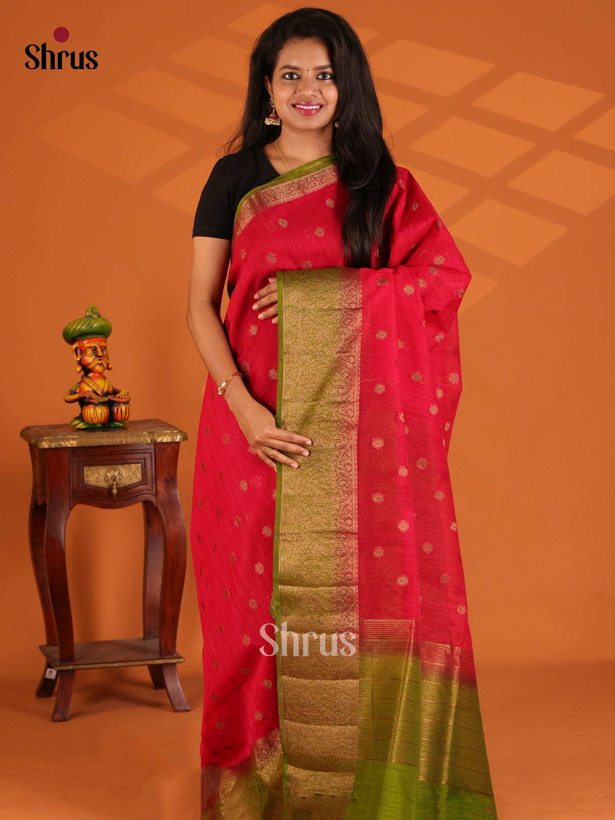 Red with Green - semi jute - Shop on Shrus.com