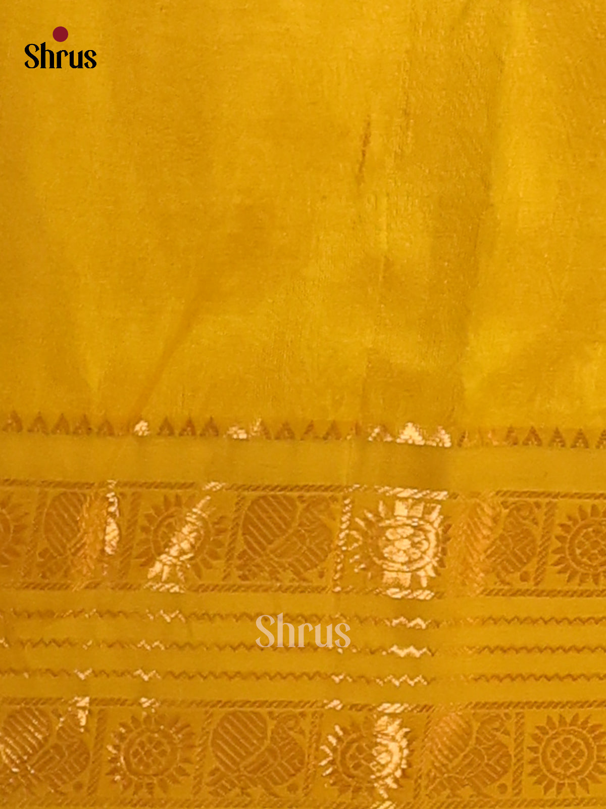 Pretty Purple Silk Cotton Saree with gold zari checks , contrast zari brocade pallu - Shop on Shrus.com