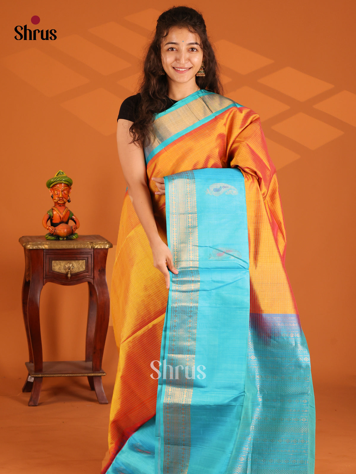 Radiant Orange Silk Cotton Saree with gold zari podi kattam & brocade pallu - Shop on Shrus.com