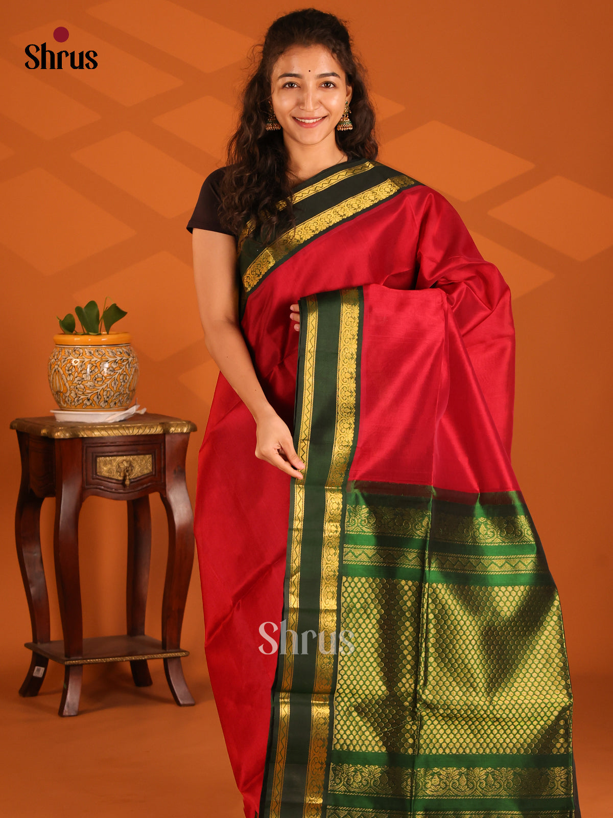 Fiery Red  Silk Cotton Saree with contrast Green Rettaipet zari Border - Shop on Shrus.com