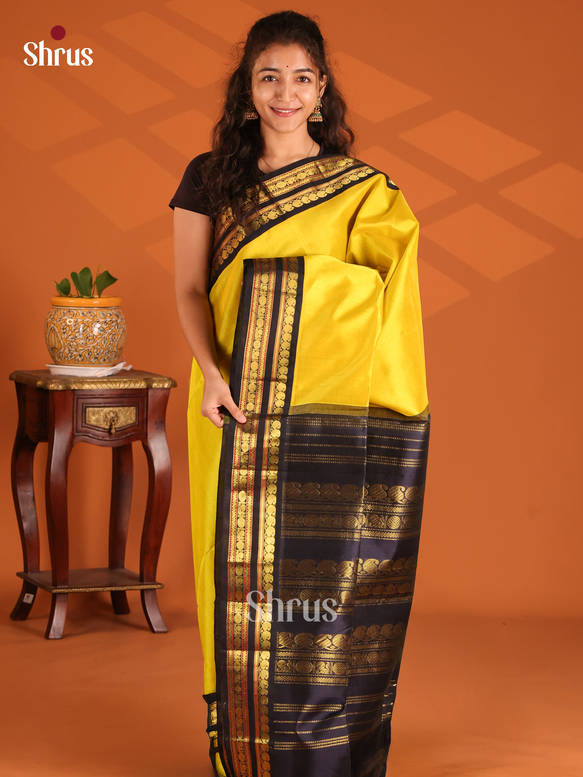 Glorious Lemon Yellow  Silk Cotton Saree with contrast Blue zari woven pallu - Shop on Shrus.com