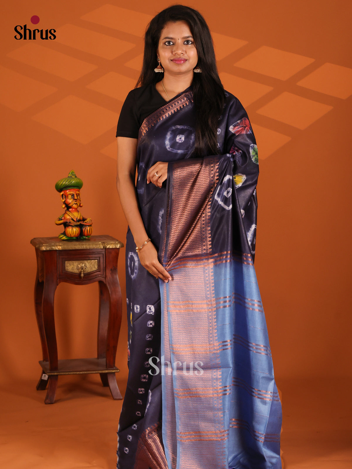 DES28612 - shibori saree - Shop on Shrus.com