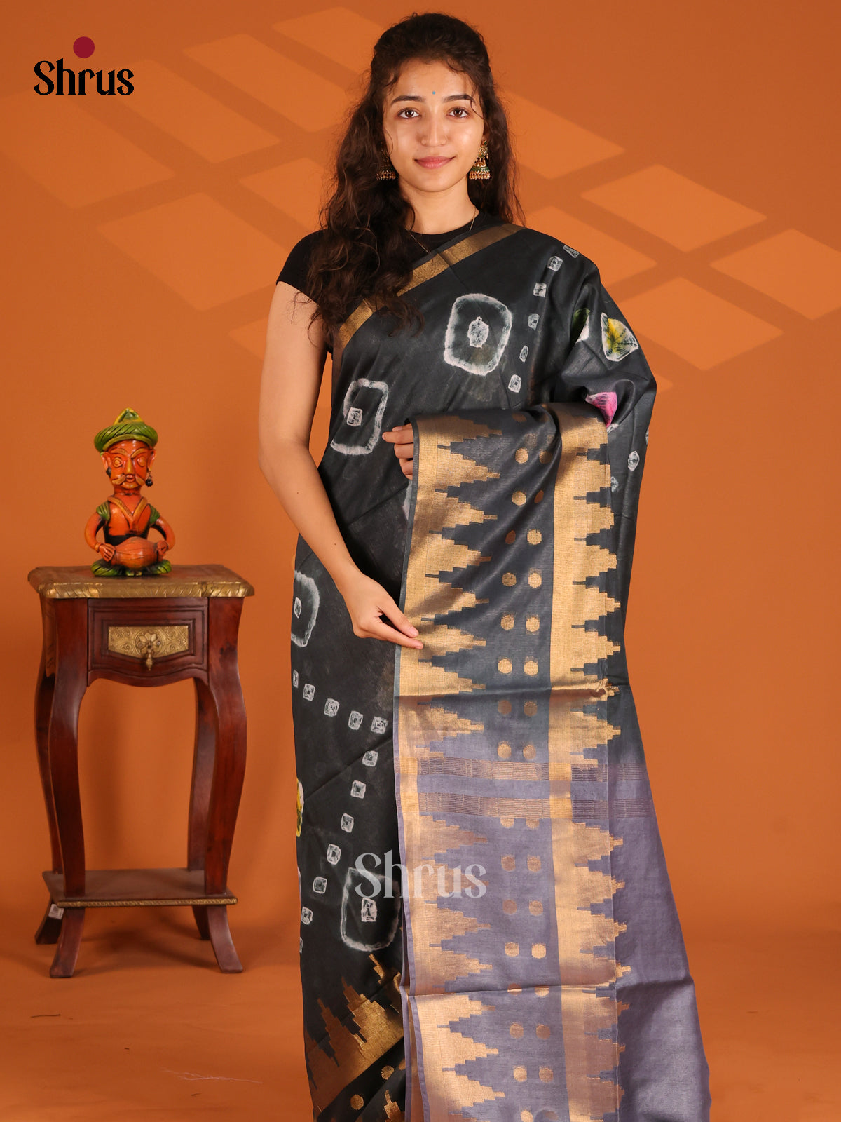 Black & Grey - Shibori Saree - Shop on Shrus.com