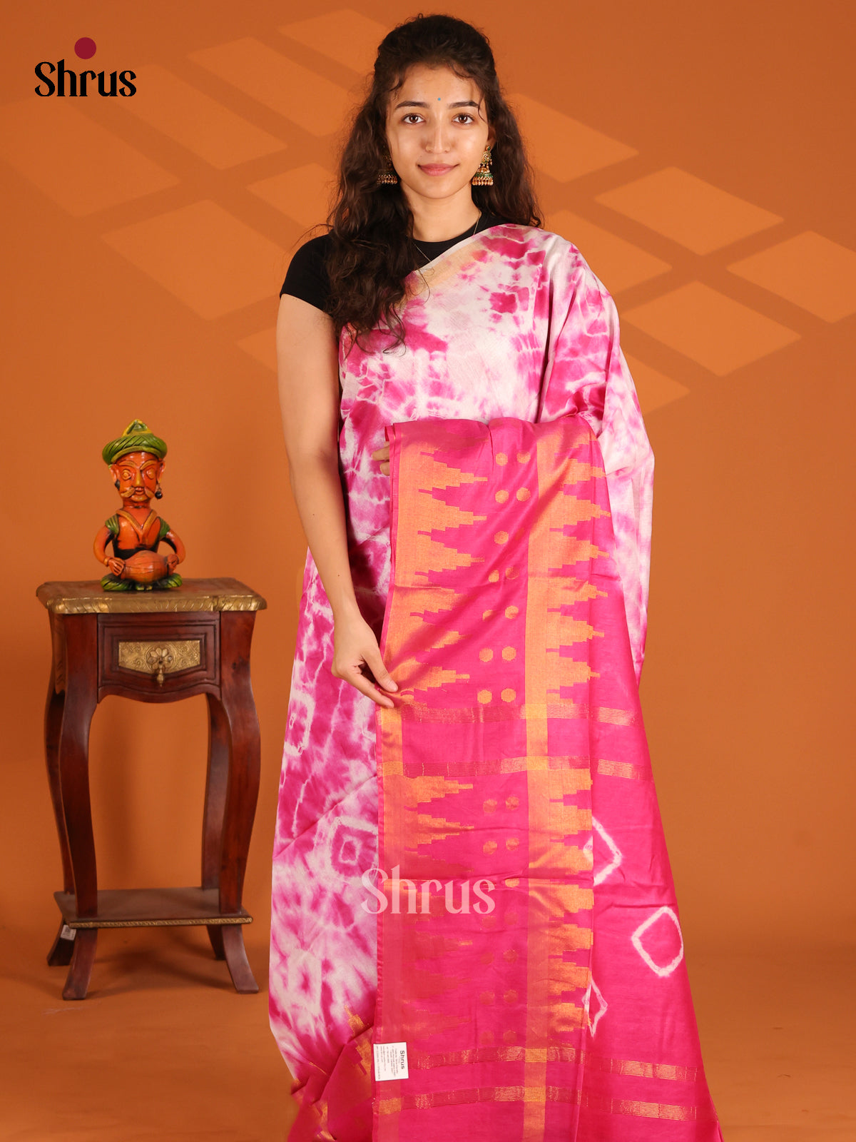 Cream & Pink - Shibori Saree - Shop on Shrus.com