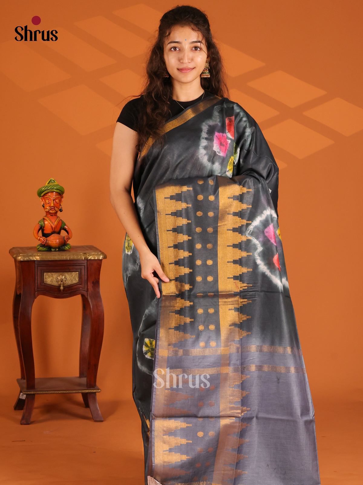 Black & Grey - Shibori Saree - Shop on Shrus.com