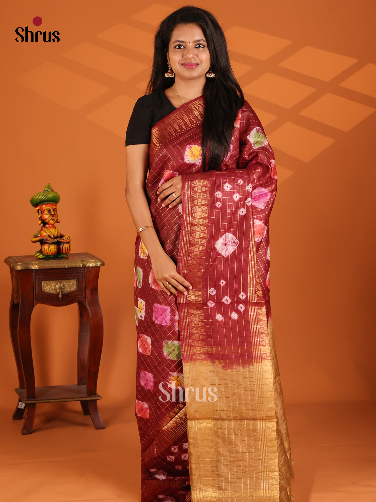 Maroon & Beige - shibori saree - Shop on Shrus.com