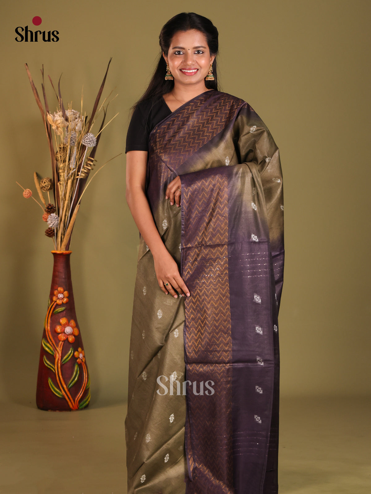 DES29117 - Semi Tussar saree - Shop on Shrus.com
