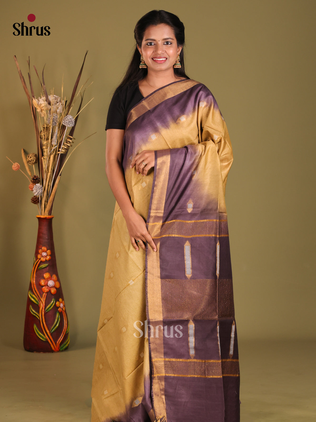 DES29343 - Semi Tussar saree - Shop on Shrus.com