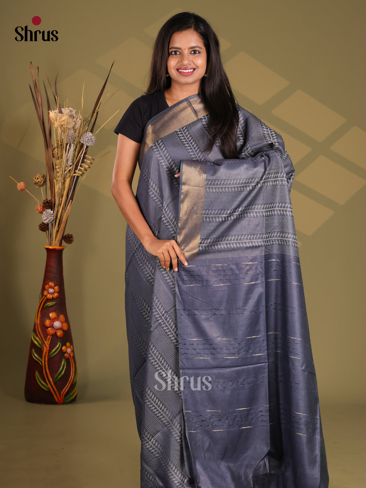DES29360 - Semi Tussar Saree - Shop on Shrus.com