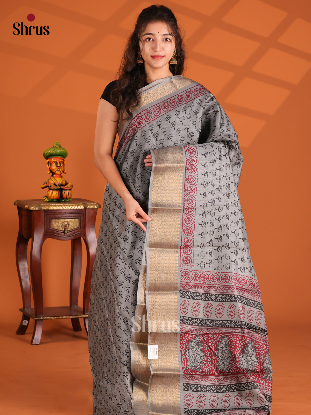 Grey - Semi Crepe Saree - Shop on Shrus.com