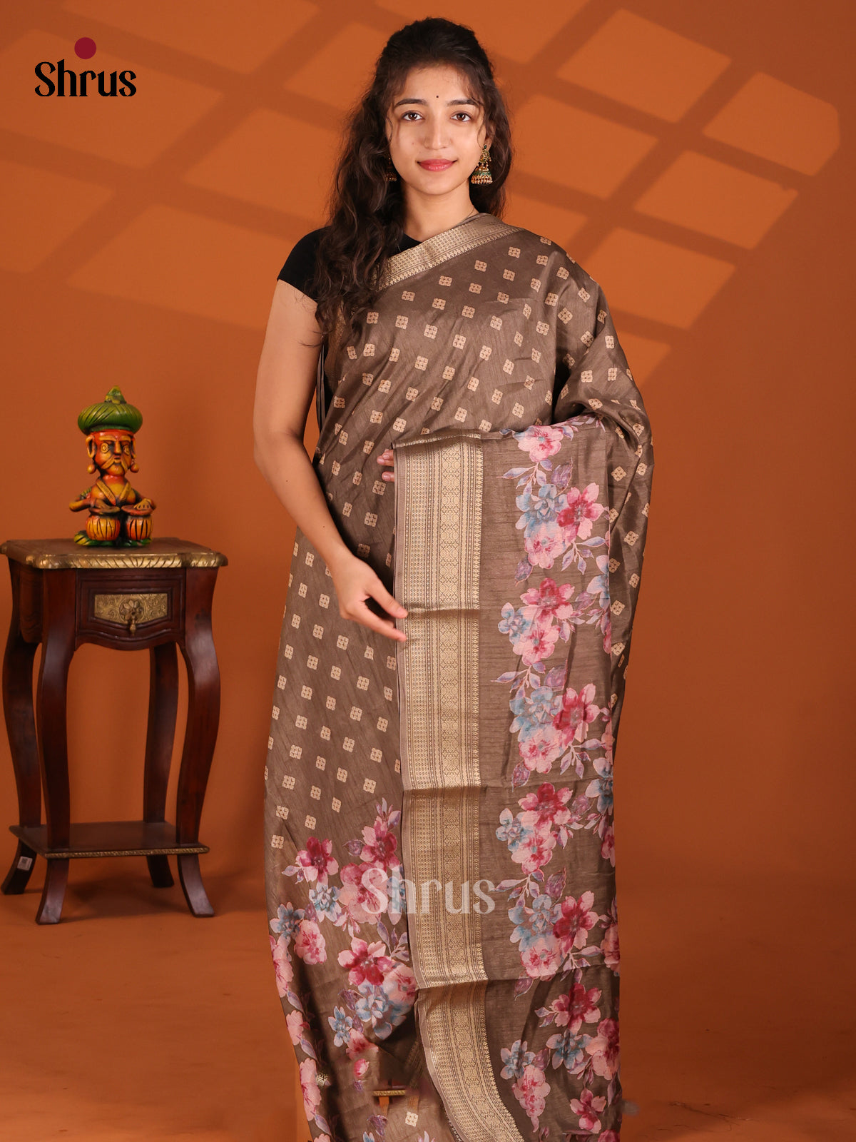 Dark Brown- Semi Crepe Saree - Shop on Shrus.com