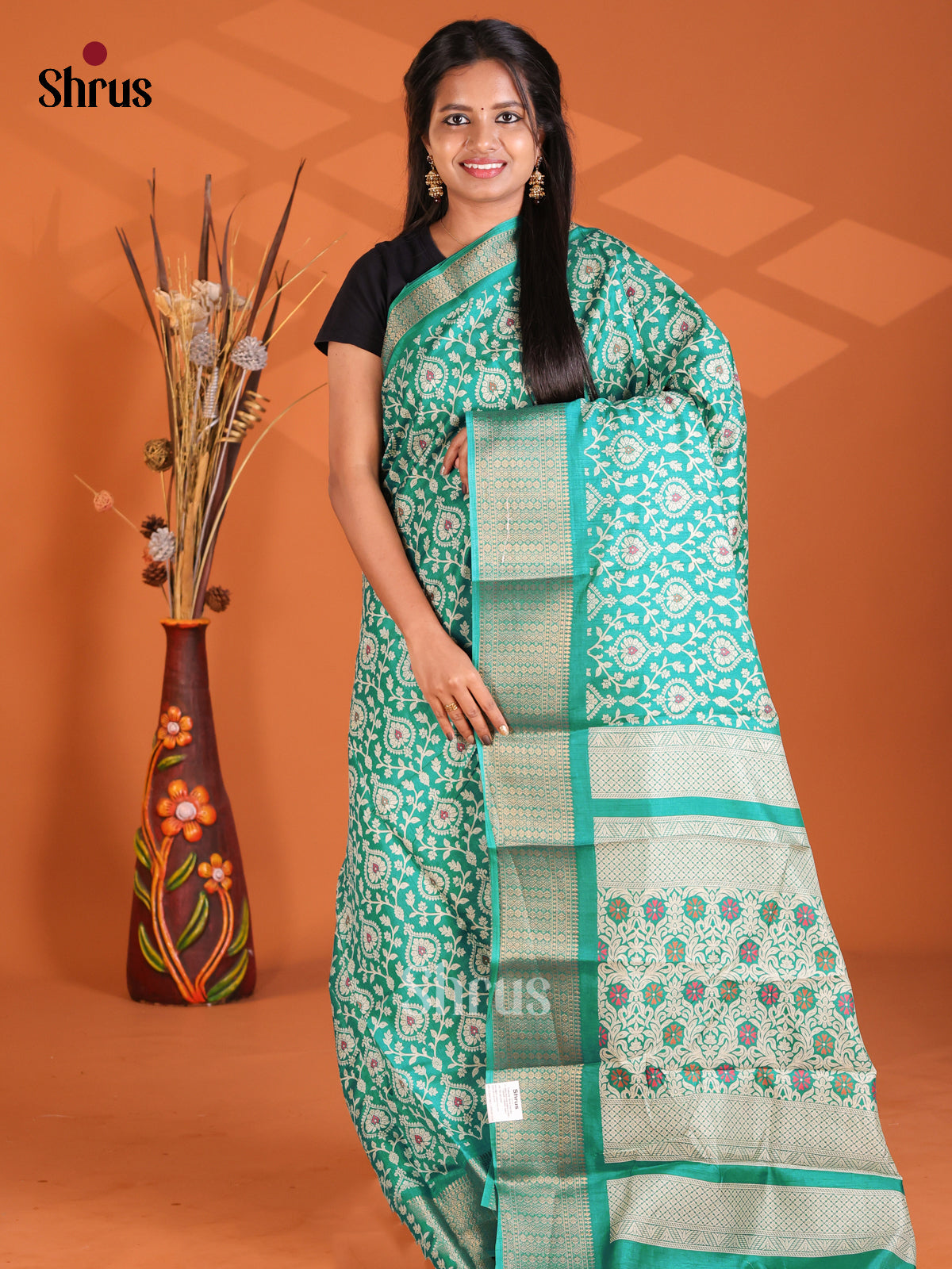 DES29559 - Semi Crepe Saree - Shop on Shrus.com