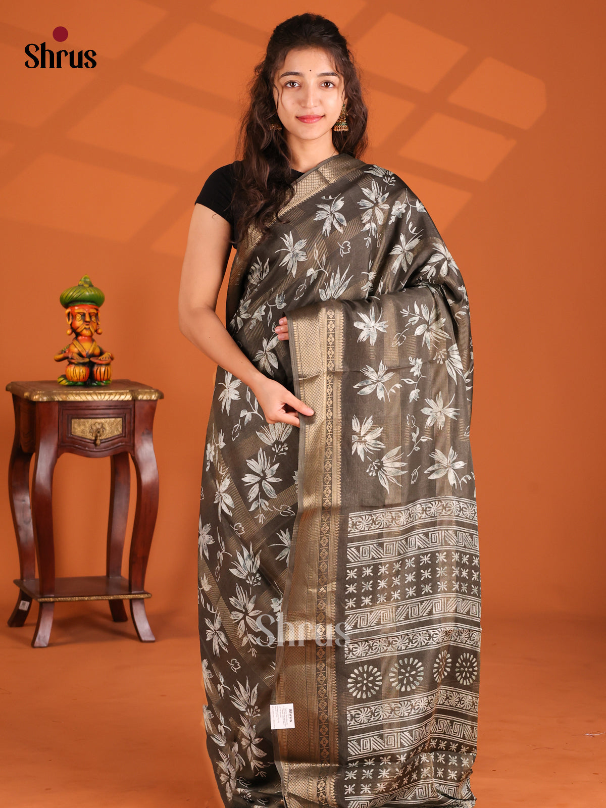 Grey - Semi Crepe Saree - Shop on Shrus.com